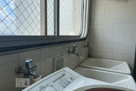 Apartamento para alugar com 290m², 4 quartos e 3 vagas Apartamento para alugar com 290m², 4 quartos e 3 vagasLavanderia (Torneira)