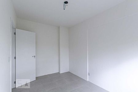 Quarto de apartamento à venda com 1 quarto, 46m² em Santo Antônio, Porto Alegre