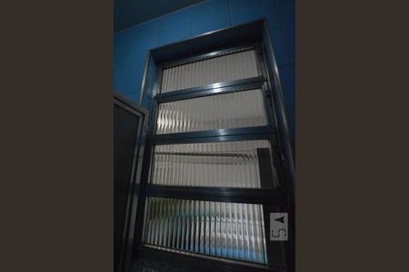 Apartamento à venda com 84m², 3 quartos e sem vagaBanheiro de Serviço