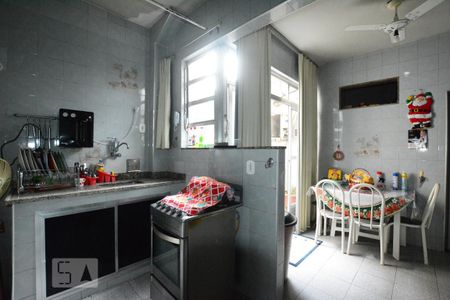 Apartamento à venda com 84m², 3 quartos e sem vagaBanheiro Social