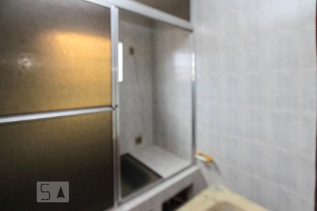 Casa para alugar com 208m², 4 quartos e 2 vagasBanheiro