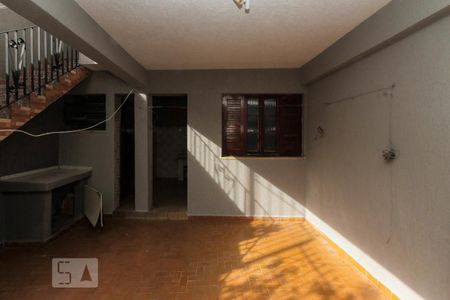 Casa para alugar com 208m², 4 quartos e 2 vagasQuintal