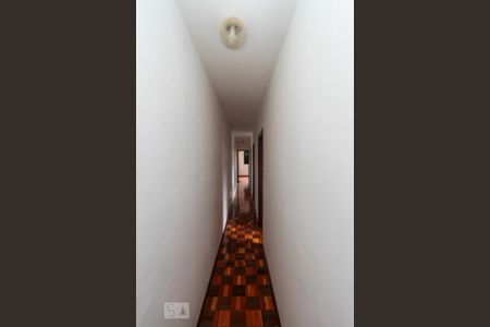 Casa para alugar com 208m², 4 quartos e 2 vagascorredor dos quartos