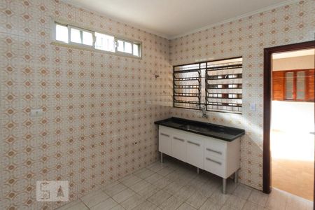 Casa para alugar com 208m², 4 quartos e 2 vagasCozinha