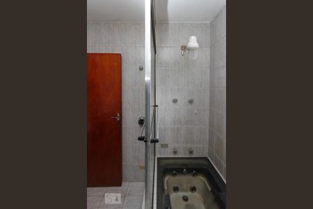 Casa para alugar com 208m², 4 quartos e 2 vagasBanheiro