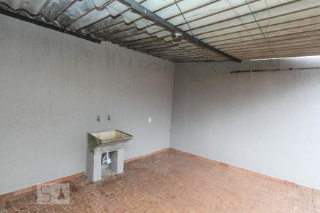 Casa para alugar com 208m², 4 quartos e 2 vagasBanheiro de Serviço