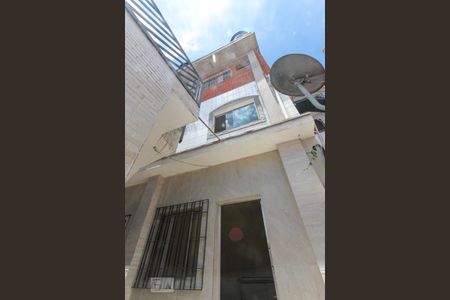 Casa para alugar com 50m², 1 quarto e sem vaga Casa para alugar com 50m², 1 quarto e sem vagaFachada