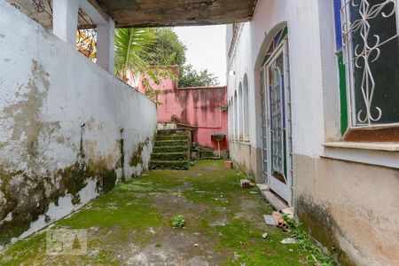 Casa para alugar com 450m², 10 quartos e 4 vagas Casa para alugar com 450m², 10 quartos e 4 vagasFrente