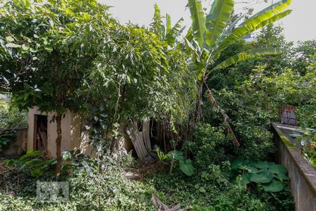 Casa para alugar com 450m², 10 quartos e 4 vagas Casa para alugar com 450m², 10 quartos e 4 vagasFundos