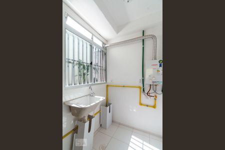 Apartamento à venda com 45m², 2 quartos e 1 vagaÁrea de Serviço