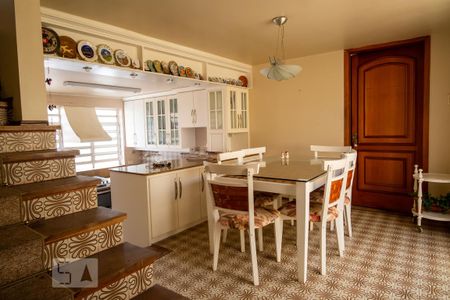 Casa à venda com 330m², 3 quartos e 2 vagas Casa à venda com 330m², 3 quartos e 2 vagasCopa