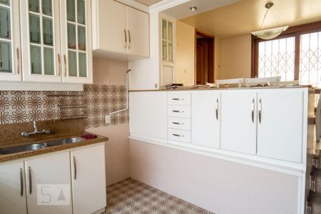 Casa à venda com 330m², 3 quartos e 2 vagas Casa à venda com 330m², 3 quartos e 2 vagasCozinha