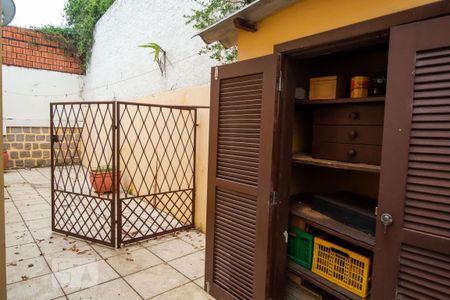 Casa à venda com 330m², 3 quartos e 2 vagas Casa à venda com 330m², 3 quartos e 2 vagasÁrea Externa