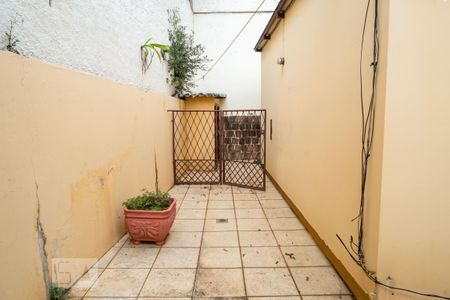 Casa à venda com 330m², 3 quartos e 2 vagas Casa à venda com 330m², 3 quartos e 2 vagasÁrea Externa