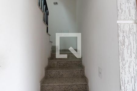 Studio para alugar com 30m², 1 quarto e sem vagaEscada