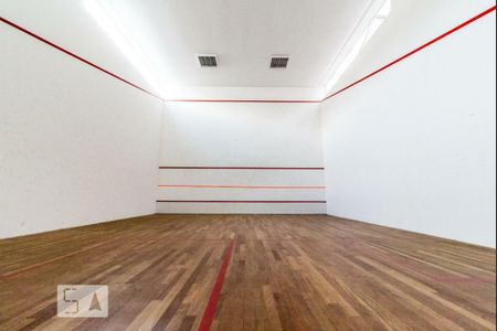 Apartamento para alugar com 35m², 1 quarto e 1 vaga Apartamento para alugar com 35m², 1 quarto e 1 vagaÁrea comum - Quadra de Squash