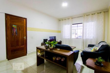 Sala de casa para alugar com 3 quartos, 206m² em Jardim Las Vegas, Santo André