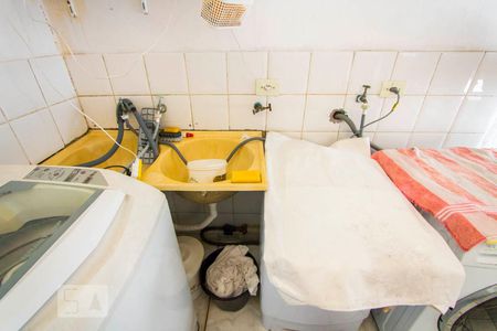 Casa à venda com 206m², 3 quartos e 2 vagasÁrea de serviço