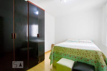 Casa à venda com 206m², 3 quartos e 2 vagasQuarto 2