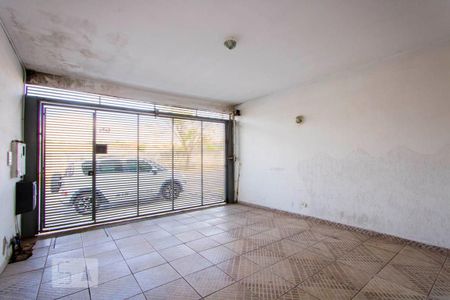 Casa à venda com 206m², 3 quartos e 2 vagasGaragem