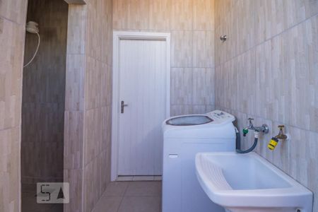 Casa à venda com 256m², 3 quartos e 4 vagas Casa à venda com 256m², 3 quartos e 4 vagasÁrea de Serviço