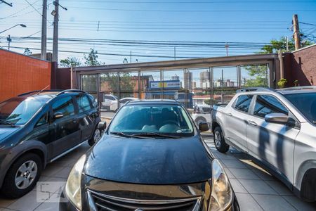 Casa à venda com 256m², 3 quartos e 4 vagas Casa à venda com 256m², 3 quartos e 4 vagasGaragem