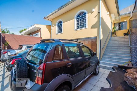 Casa à venda com 256m², 3 quartos e 4 vagas Casa à venda com 256m², 3 quartos e 4 vagasGaragem