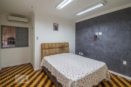 Casa à venda com 256m², 3 quartos e 4 vagas Casa à venda com 256m², 3 quartos e 4 vagasSuíte