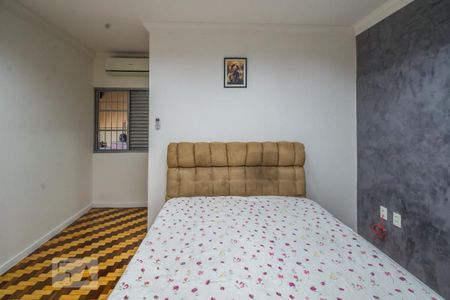 Casa à venda com 256m², 3 quartos e 4 vagas Casa à venda com 256m², 3 quartos e 4 vagasSuíte