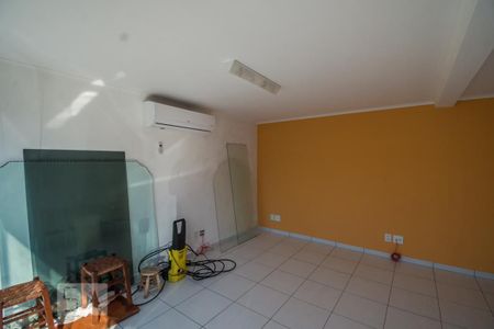 Casa à venda com 256m², 3 quartos e 4 vagas Casa à venda com 256m², 3 quartos e 4 vagasSalão de Festas
