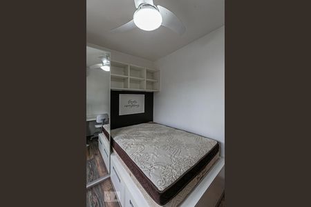 Quarto 1 de apartamento para alugar com 2 quartos, 55m² em Partenon, Porto Alegre