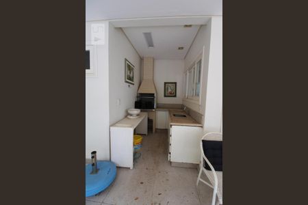 Casa de condomínio à venda com 407m², 4 quartos e sem vagaChurrasqueira