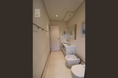 Casa de condomínio à venda com 407m², 4 quartos e sem vagaBanheiro da Suíte 2