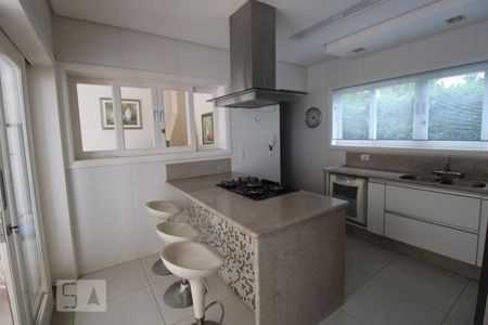 Casa de condomínio à venda com 407m², 4 quartos e sem vagaCozinha