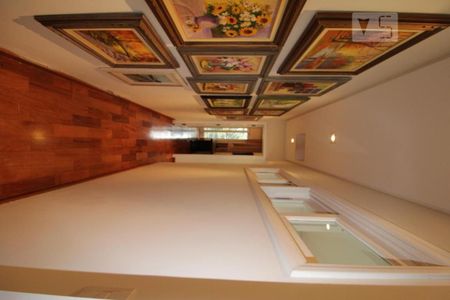 Casa de condomínio à venda com 407m², 4 quartos e sem vagaCorredor