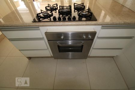 Casa de condomínio à venda com 407m², 4 quartos e sem vagaCozinha