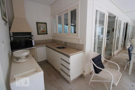 Casa de condomínio à venda com 407m², 4 quartos e sem vagaChurrasqueira