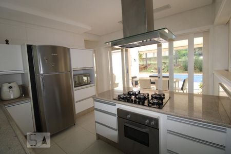 Casa de condomínio à venda com 407m², 4 quartos e sem vagaCozinha