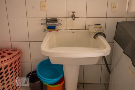 Casa à venda com 223m², 2 quartos e 3 vagas Casa à venda com 223m², 2 quartos e 3 vagasÁrea de Serviço