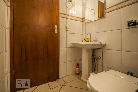 Casa à venda com 223m², 2 quartos e 3 vagas Casa à venda com 223m², 2 quartos e 3 vagasBanheiro 2