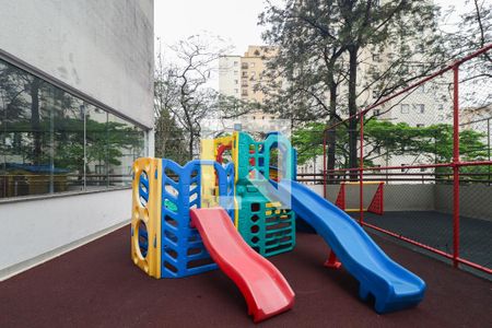 Apartamento para alugar com 80m², 3 quartos e 2 vagas Apartamento para alugar com 80m², 3 quartos e 2 vagasÁrea comum - Playground