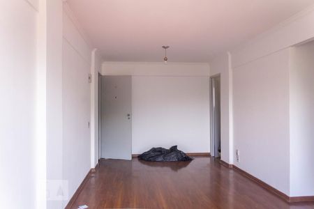 Sala de apartamento para alugar com 3 quartos, 70m² em Jardim Taquaral, São Paulo