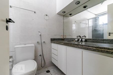 Apartamento para alugar com 86m², 3 quartos e 2 vagas Apartamento para alugar com 86m², 3 quartos e 2 vagasBanheiro da Suíte