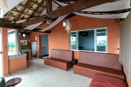 Casa à venda com 250m², 4 quartos e 4 vagasSala 2