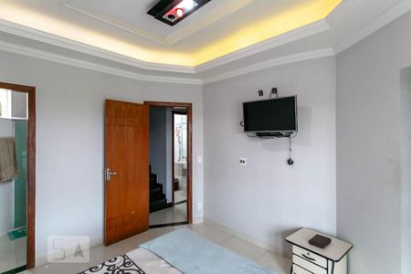 Casa à venda com 250m², 4 quartos e 4 vagasQuarto Suíte 1