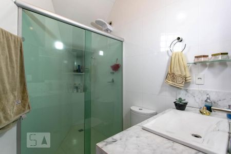 Casa à venda com 250m², 4 quartos e 4 vagasBanheiro da Suíte 1