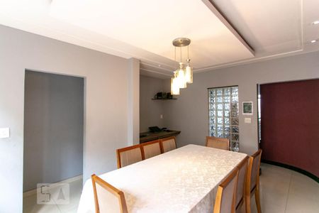 Casa à venda com 250m², 4 quartos e 4 vagasSala de Jantar