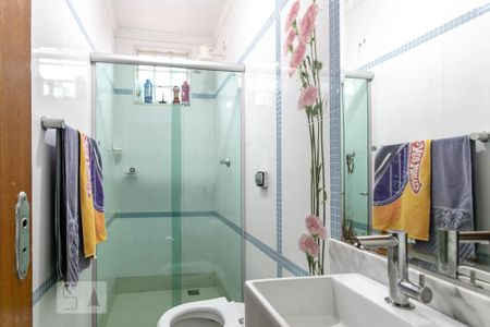 Casa à venda com 250m², 4 quartos e 4 vagasBanheiro Social