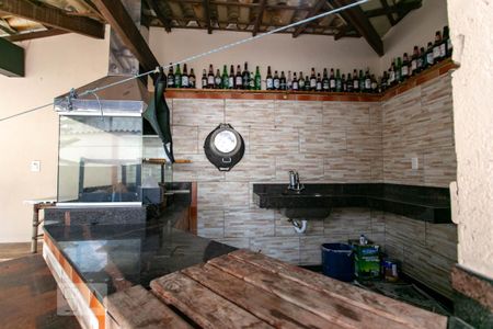 Casa à venda com 250m², 4 quartos e 4 vagasChurrasqueira