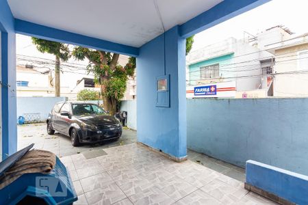Casa à venda com 50m², 2 quartos e 5 vagas Casa à venda com 50m², 2 quartos e 5 vagasQuintal